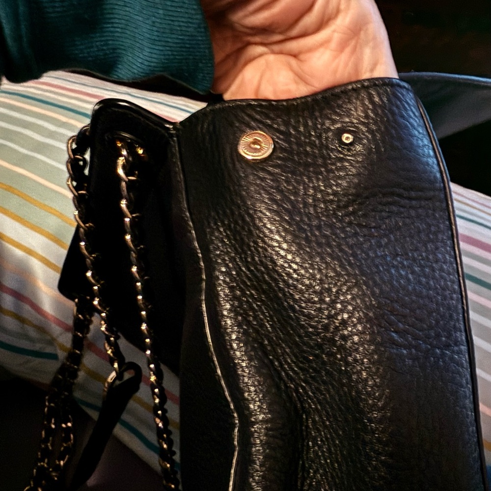 Tory Burch Black Embossed Shoulder Bag - Picture 10 of 11